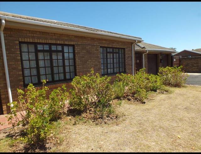 4 BEDROOM HOUSE FOR SALE IN WELWAY PARK EAST